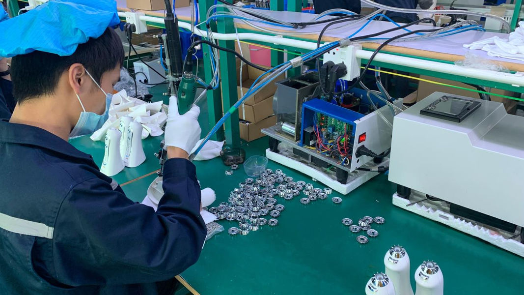 Shenzhen BFT Electrical Appliances Manufacturing Co, Ltd. خط إنتاج المصنع